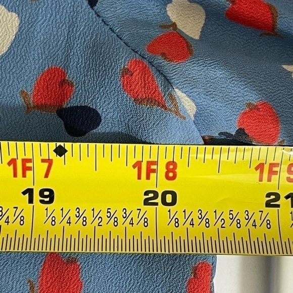 Collective concepts sz lg blouse top silky feel in a mini design in blues, rust - Picture 4 of 10